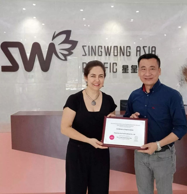 國際化妝品化學(xué)家學(xué)會聯(lián)盟(IFSCC)主委 Vania Leite 教授一行來訪參觀星皇集團